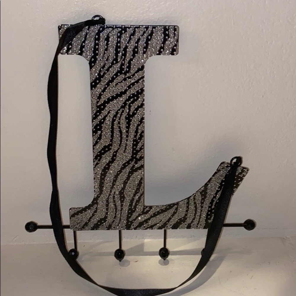 Justice “L” jewelry wall hanger